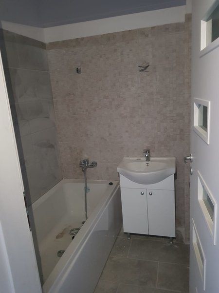 Drumul Taberei, Auchan Moghioros